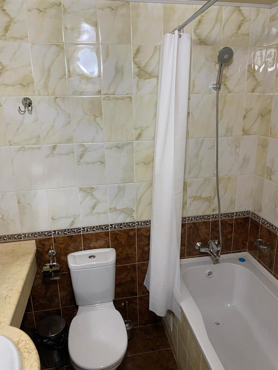 Sky Luxe Hotel Astana Zewnętrze zdjęcie