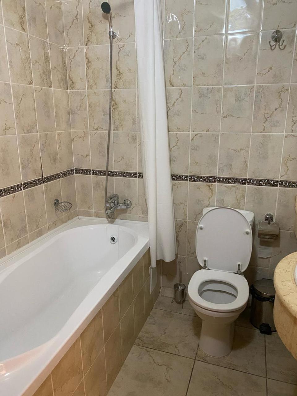 Sky Luxe Hotel Astana Zewnętrze zdjęcie