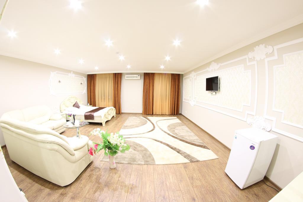 Sky Luxe Hotel Astana Zewnętrze zdjęcie