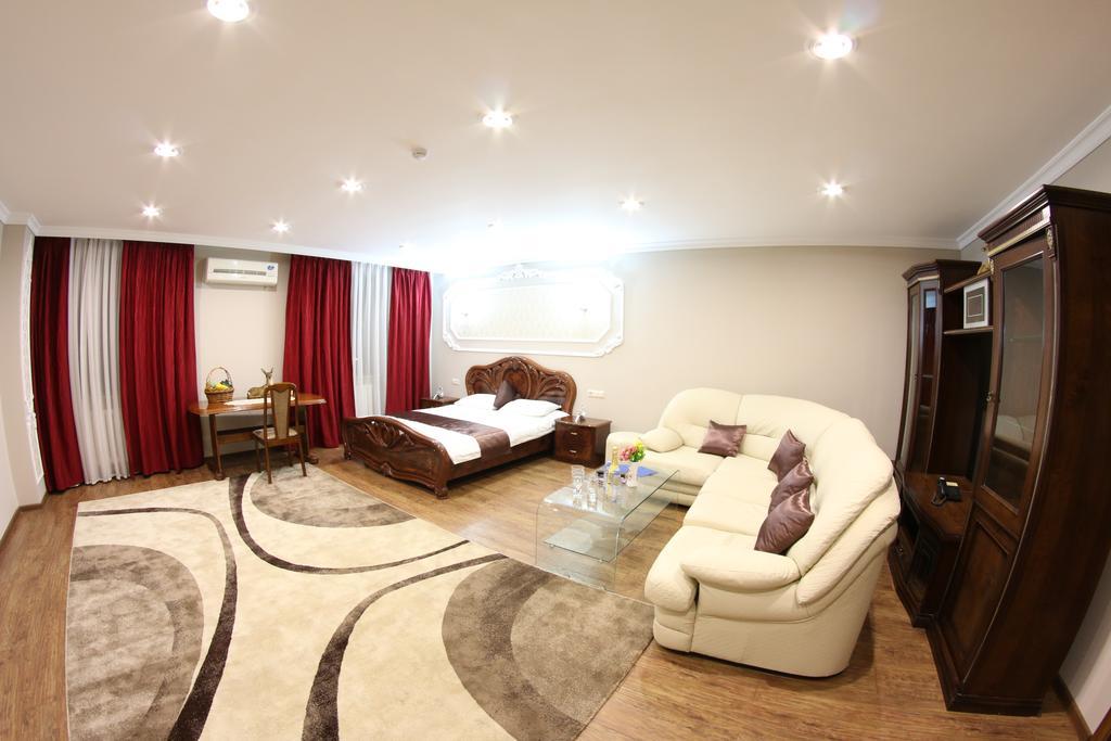 Sky Luxe Hotel Astana Pokój zdjęcie